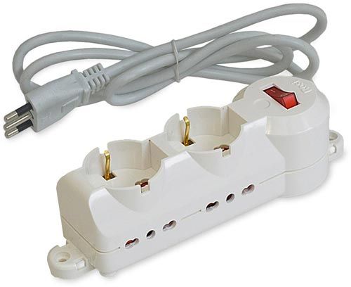 Multipresa Rosi 2 prese Schuko/biv 10/16A 2P+E + 4 prese Biv.10/16A 2P+E 250V